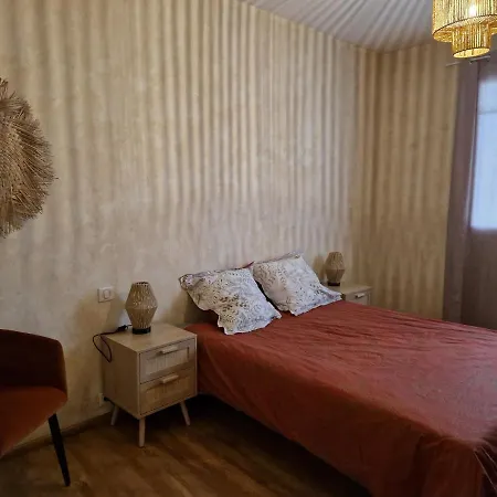 Apartment Grand Cosy-hyper Centre-place Verdun