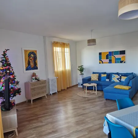 Apartment Grand Cosy-hyper Centre-place Verdun Tarbes